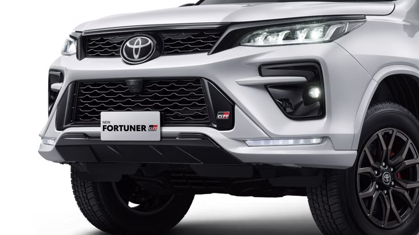 gril fortuner gr sport